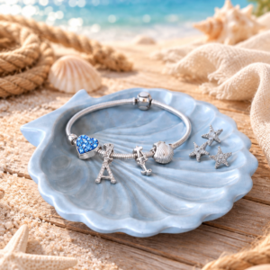 Muschelschale mit maritimem Design